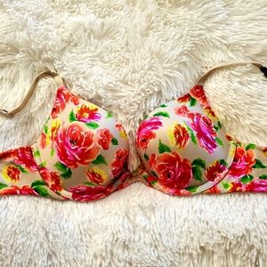 Victoria's Secret Plunge Bra